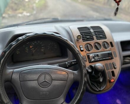 Красный Мерседес Вито, объемом двигателя 2.3 л и пробегом 600 тыс. км за 4300 $, фото 15 на Automoto.ua