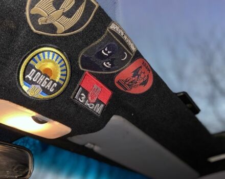 Красный Мерседес Вито, объемом двигателя 2.3 л и пробегом 600 тыс. км за 4300 $, фото 18 на Automoto.ua