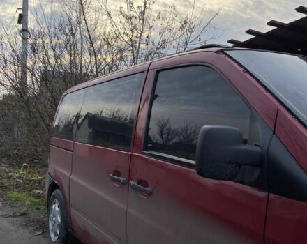 Красный Мерседес Вито, объемом двигателя 2.3 л и пробегом 600 тыс. км за 4300 $, фото 4 на Automoto.ua