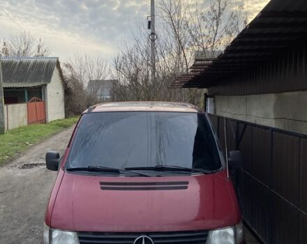 Красный Мерседес Вито, объемом двигателя 2.3 л и пробегом 600 тыс. км за 4300 $, фото 2 на Automoto.ua