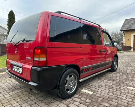 Красный Мерседес Вито, объемом двигателя 2.3 л и пробегом 400 тыс. км за 3650 $, фото 3 на Automoto.ua