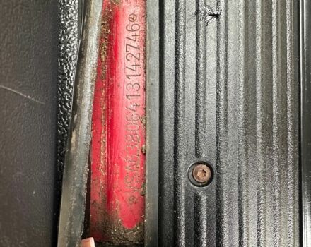 Красный Мерседес Вито, объемом двигателя 2.3 л и пробегом 400 тыс. км за 3650 $, фото 7 на Automoto.ua