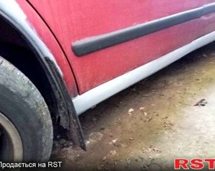 Красный Мерседес Вито, объемом двигателя 2.3 л и пробегом 383 тыс. км за 3900 $, фото 5 на Automoto.ua
