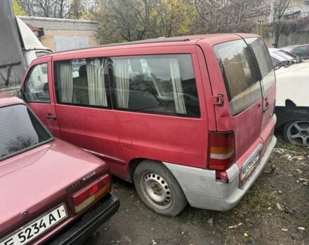 Червоний Мерседес Віто, об'ємом двигуна 2.2 л та пробігом 555 тис. км за 1775 $, фото 3 на Automoto.ua