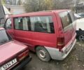 Червоний Мерседес Віто, об'ємом двигуна 2.2 л та пробігом 555 тис. км за 1775 $, фото 3 на Automoto.ua