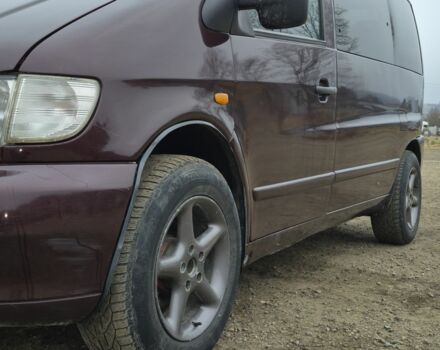 Красный Мерседес Вито, объемом двигателя 2.1 л и пробегом 205 тыс. км за 4399 $, фото 5 на Automoto.ua