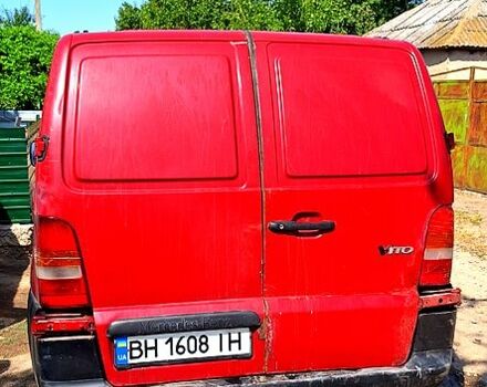 Красный Мерседес Вито, объемом двигателя 2.2 л и пробегом 0 тыс. км за 2500 $, фото 7 на Automoto.ua