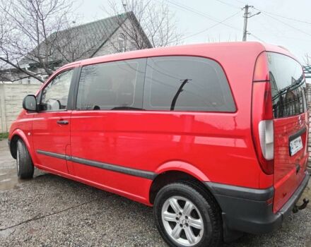 Красный Мерседес Вито, объемом двигателя 2.1 л и пробегом 334 тыс. км за 6200 $, фото 3 на Automoto.ua