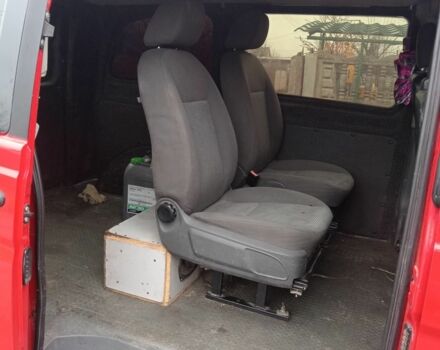 Красный Мерседес Вито, объемом двигателя 2.1 л и пробегом 334 тыс. км за 6200 $, фото 9 на Automoto.ua