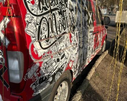 Красный Мерседес Вито, объемом двигателя 2.1 л и пробегом 480 тыс. км за 7000 $, фото 9 на Automoto.ua