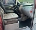 Красный Мерседес Вито, объемом двигателя 2.2 л и пробегом 340 тыс. км за 8900 $, фото 1 на Automoto.ua