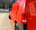 Красный Мерседес Вито, объемом двигателя 1.6 л и пробегом 272 тыс. км за 11500 $, фото 3 на Automoto.ua