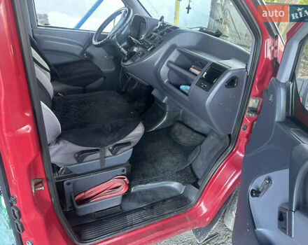 Красный Мерседес Вито, объемом двигателя 2.3 л и пробегом 500 тыс. км за 3750 $, фото 11 на Automoto.ua