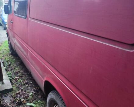 Червоний Мерседес Віто, об'ємом двигуна 2.87 л та пробігом 500 тис. км за 4000 $, фото 3 на Automoto.ua