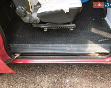 Червоний Мерседес Віто, об'ємом двигуна 2.3 л та пробігом 500 тис. км за 5000 $, фото 57 на Automoto.ua