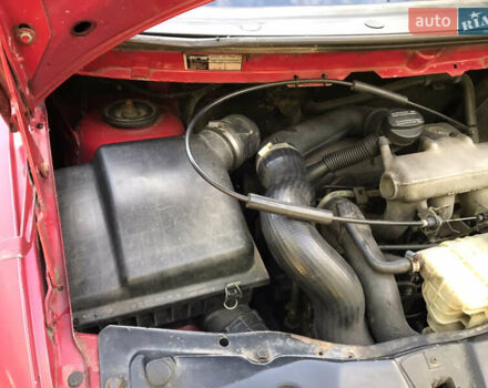 Червоний Мерседес Віто, об'ємом двигуна 2.3 л та пробігом 500 тис. км за 5000 $, фото 33 на Automoto.ua