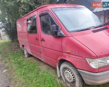 Червоний Мерседес Віто, об'ємом двигуна 2.87 л та пробігом 500 тис. км за 4000 $, фото 5 на Automoto.ua