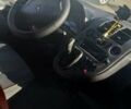 Красный Мерседес Вито, объемом двигателя 2.2 л и пробегом 378 тыс. км за 4000 $, фото 1 на Automoto.ua