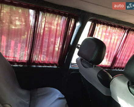Червоний Мерседес Віто, об'ємом двигуна 2.3 л та пробігом 500 тис. км за 5000 $, фото 37 на Automoto.ua