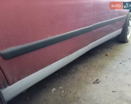 Мерседес Вито 1998 в Сумах на Automoto.ua Красный Мерседес Вито, объемом двигателя 2.3 л и пробегом 385 тыс. км за 3999 $, фото 3 на Automoto.ua