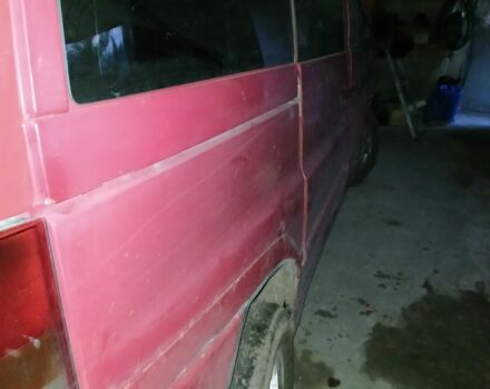 Красный Мерседес Вито, объемом двигателя 0 л и пробегом 490 тыс. км за 2500 $, фото 5 на Automoto.ua