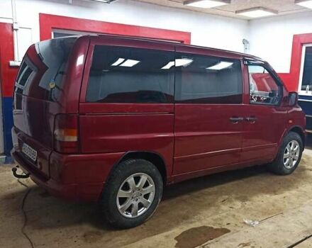 Красный Мерседес Вито, объемом двигателя 2.2 л и пробегом 330 тыс. км за 4200 $, фото 5 на Automoto.ua