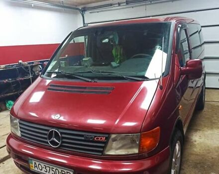 Красный Мерседес Вито, объемом двигателя 2.2 л и пробегом 330 тыс. км за 4200 $, фото 2 на Automoto.ua