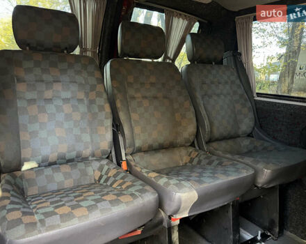 Мерседес Вито 2000 в Хотине на Automoto.ua Красный Мерседес Вито, объемом двигателя 2.15 л и пробегом 400 тыс. км за 4800 $, фото 11 на Automoto.ua