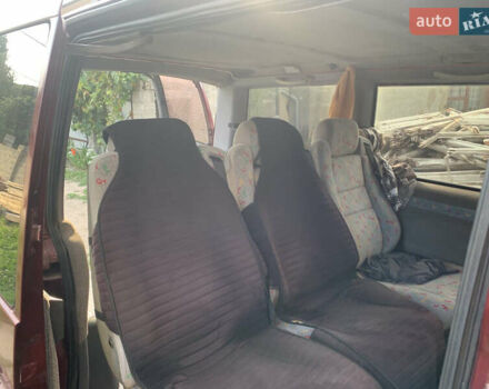 Червоний Мерседес Віто, об'ємом двигуна 2.15 л та пробігом 230 тис. км за 4500 $, фото 4 на Automoto.ua