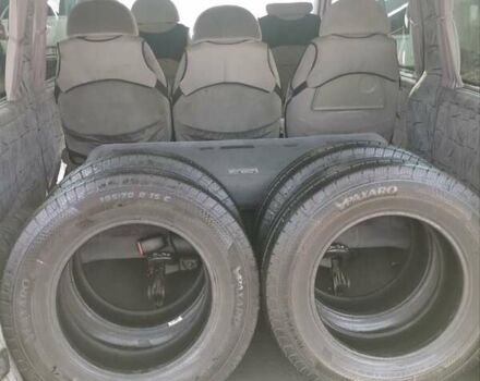 Червоний Мерседес Віто, об'ємом двигуна 2.15 л та пробігом 365 тис. км за 3500 $, фото 12 на Automoto.ua