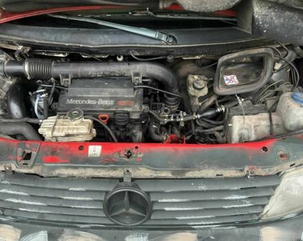 Червоний Мерседес Віто, об'ємом двигуна 2 л та пробігом 500 тис. км за 2000 $, фото 2 на Automoto.ua