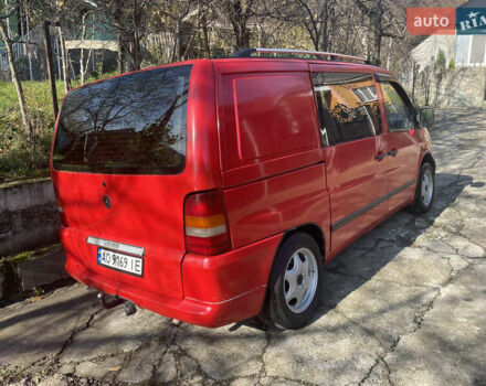 Красный Мерседес Вито, объемом двигателя 2.15 л и пробегом 410 тыс. км за 5100 $, фото 4 на Automoto.ua