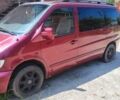 Красный Мерседес Вито, объемом двигателя 0 л и пробегом 350 тыс. км за 5029 $, фото 2 на Automoto.ua