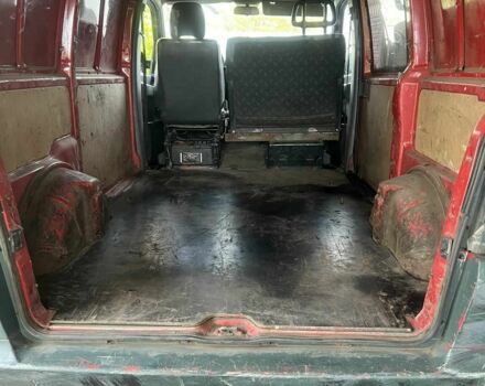 Червоний Мерседес Віто, об'ємом двигуна 2 л та пробігом 500 тис. км за 2000 $, фото 3 на Automoto.ua