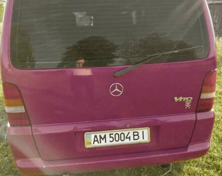 Красный Мерседес Вито, объемом двигателя 2.2 л и пробегом 340 тыс. км за 5000 $, фото 3 на Automoto.ua