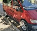 Красный Мерседес Вито, объемом двигателя 2.1 л и пробегом 350 тыс. км за 4200 $, фото 1 на Automoto.ua