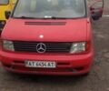 Красный Мерседес Вито, объемом двигателя 2.2 л и пробегом 300 тыс. км за 2500 $, фото 3 на Automoto.ua