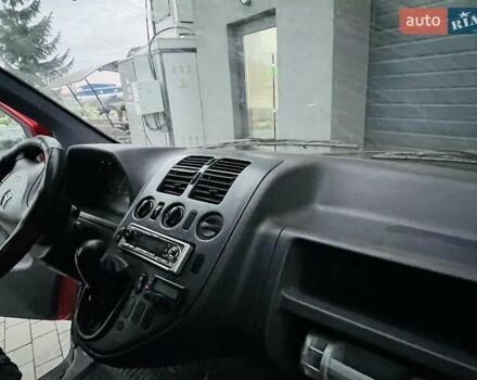 Красный Мерседес Вито, объемом двигателя 2.15 л и пробегом 202 тыс. км за 4999 $, фото 33 на Automoto.ua