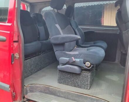 Червоний Мерседес Віто, об'ємом двигуна 2.15 л та пробігом 375 тис. км за 5450 $, фото 15 на Automoto.ua