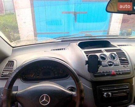 Червоний Мерседес Віто, об'ємом двигуна 2.1 л та пробігом 250 тис. км за 4350 $, фото 5 на Automoto.ua