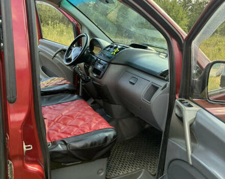 Красный Мерседес Вито, объемом двигателя 2.15 л и пробегом 345 тыс. км за 5199 $, фото 13 на Automoto.ua