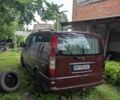Красный Мерседес Вито, объемом двигателя 2.1 л и пробегом 500 тыс. км за 5500 $, фото 2 на Automoto.ua
