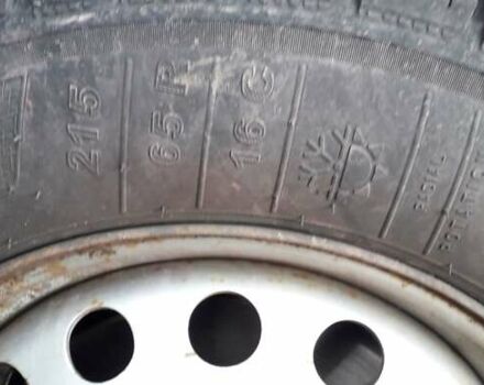 Красный Мерседес Вито, объемом двигателя 2.1 л и пробегом 391 тыс. км за 5700 $, фото 14 на Automoto.ua