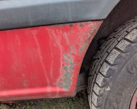 Красный Мерседес Вито, объемом двигателя 2.15 л и пробегом 225 тыс. км за 6300 $, фото 4 на Automoto.ua