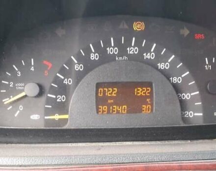 Красный Мерседес Вито, объемом двигателя 2.1 л и пробегом 391 тыс. км за 5700 $, фото 11 на Automoto.ua