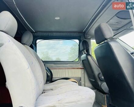 Червоний Мерседес Віто, об'ємом двигуна 2.15 л та пробігом 400 тис. км за 4950 $, фото 29 на Automoto.ua