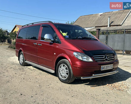 Красный Мерседес Вито, объемом двигателя 2.15 л и пробегом 260 тыс. км за 12999 $, фото 4 на Automoto.ua