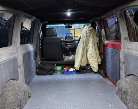 Червоний Мерседес Віто, об'ємом двигуна 2.15 л та пробігом 424 тис. км за 7200 $, фото 11 на Automoto.ua