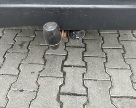 Красный Мерседес Вито, объемом двигателя 2.15 л и пробегом 260 тыс. км за 9500 $, фото 16 на Automoto.ua