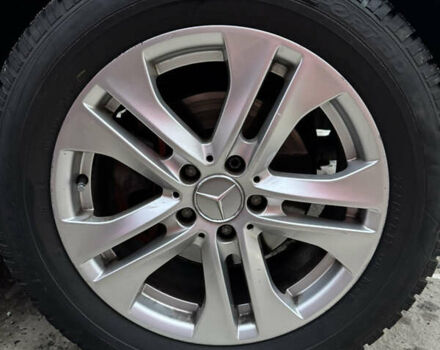 Червоний Мерседес Віто, об'ємом двигуна 2.15 л та пробігом 424 тис. км за 7200 $, фото 3 на Automoto.ua